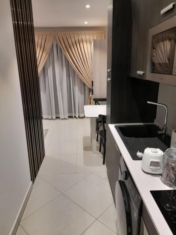 The Lennox D-Plus Apartments Akra Zewnętrze zdjęcie