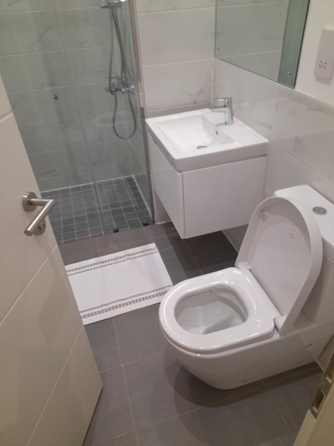 The Lennox D-Plus Apartments Akra Zewnętrze zdjęcie