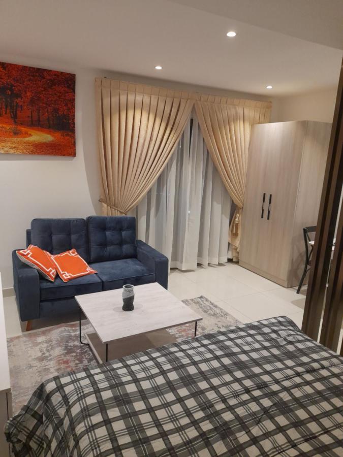 The Lennox D-Plus Apartments Akra Zewnętrze zdjęcie