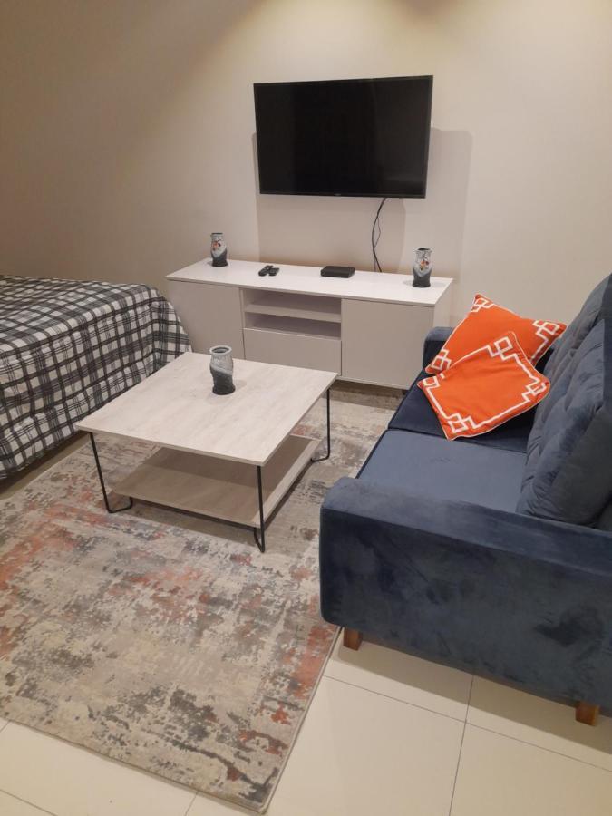 The Lennox D-Plus Apartments Akra Zewnętrze zdjęcie